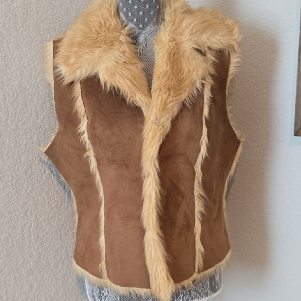 Cato Tan Vest with Faux Fur Trim